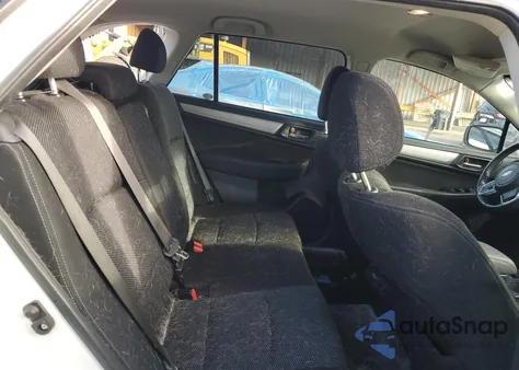 2018 Subaru Outback 2.5I Premium z USA, uszkodzony, nr VIN 4S4BSAFC1J3307618